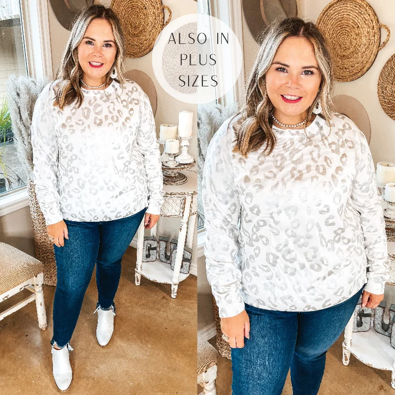 Last Chance Size 2XL/3XL | Trend Spotter Silver Metallic Leopard Print Sweater with Zipper Detail in White